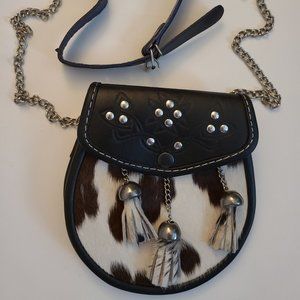 Sporran - Three Tasseled Cowhide Sporran with Belt and Chain to wear with Kilt